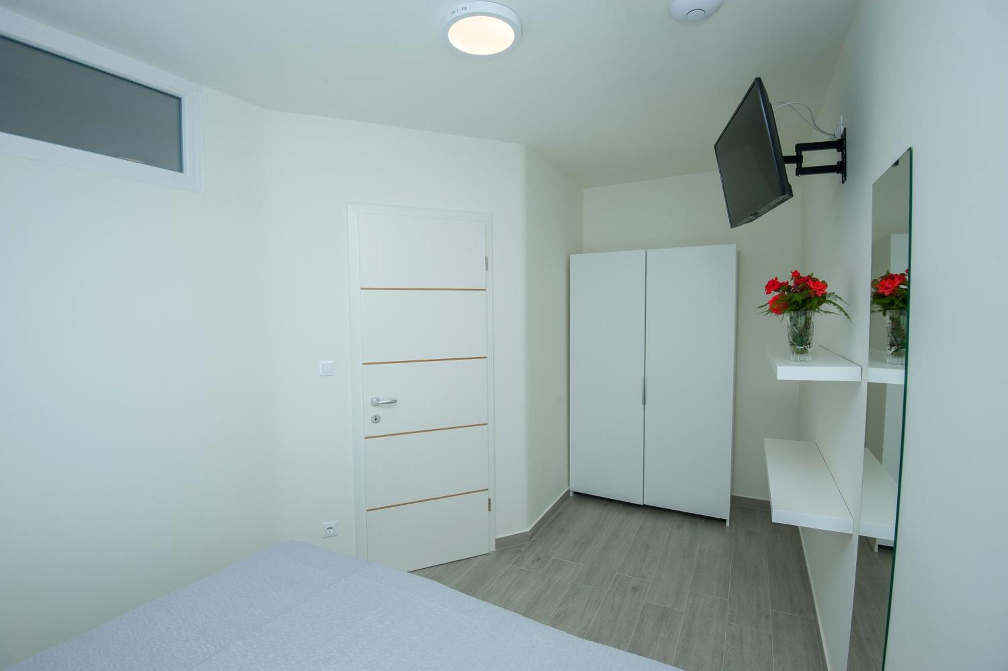 Seaside Luxury Suites Podstrana Rum bild