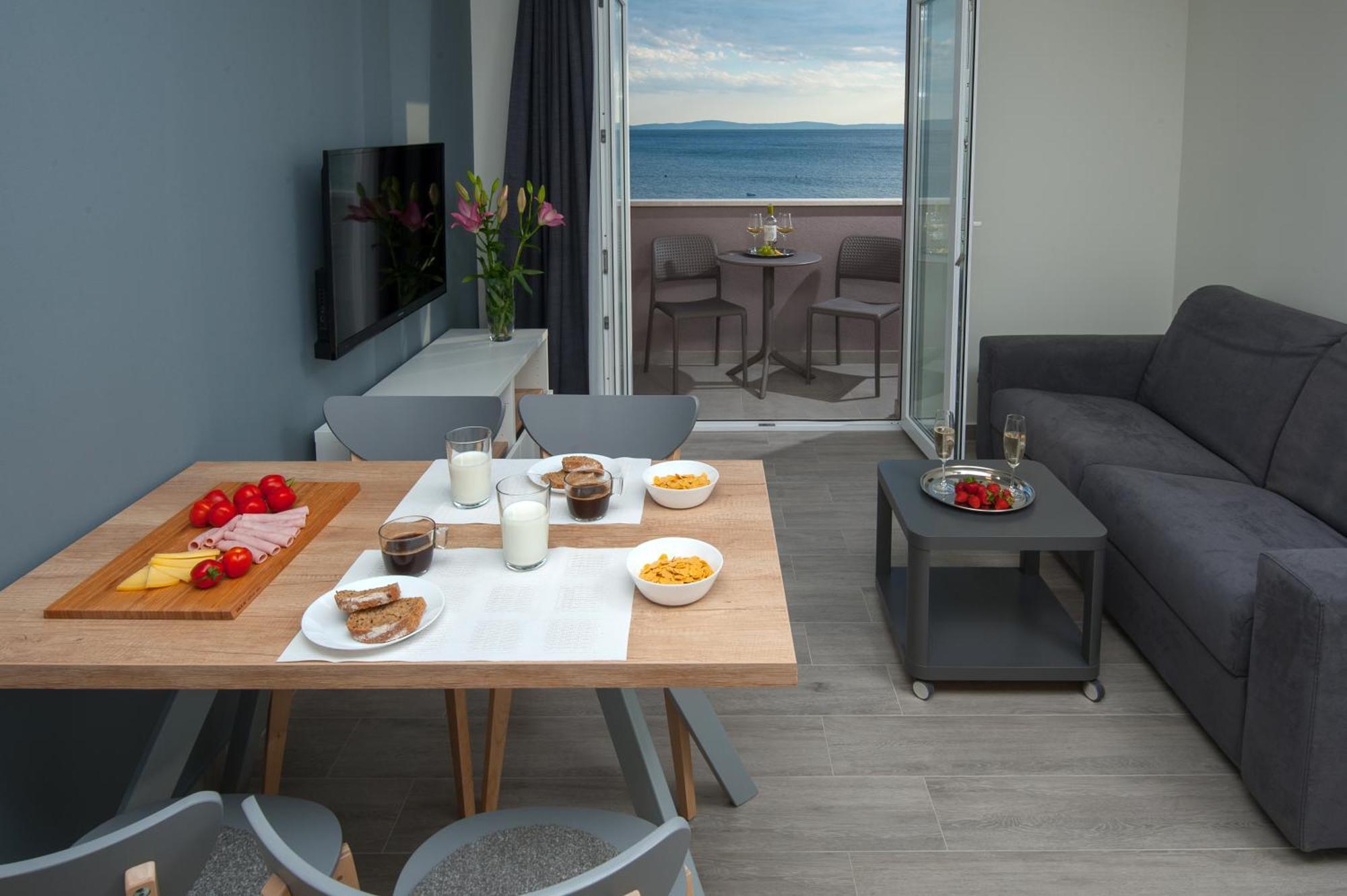 Seaside Luxury Suites Podstrana Rum bild