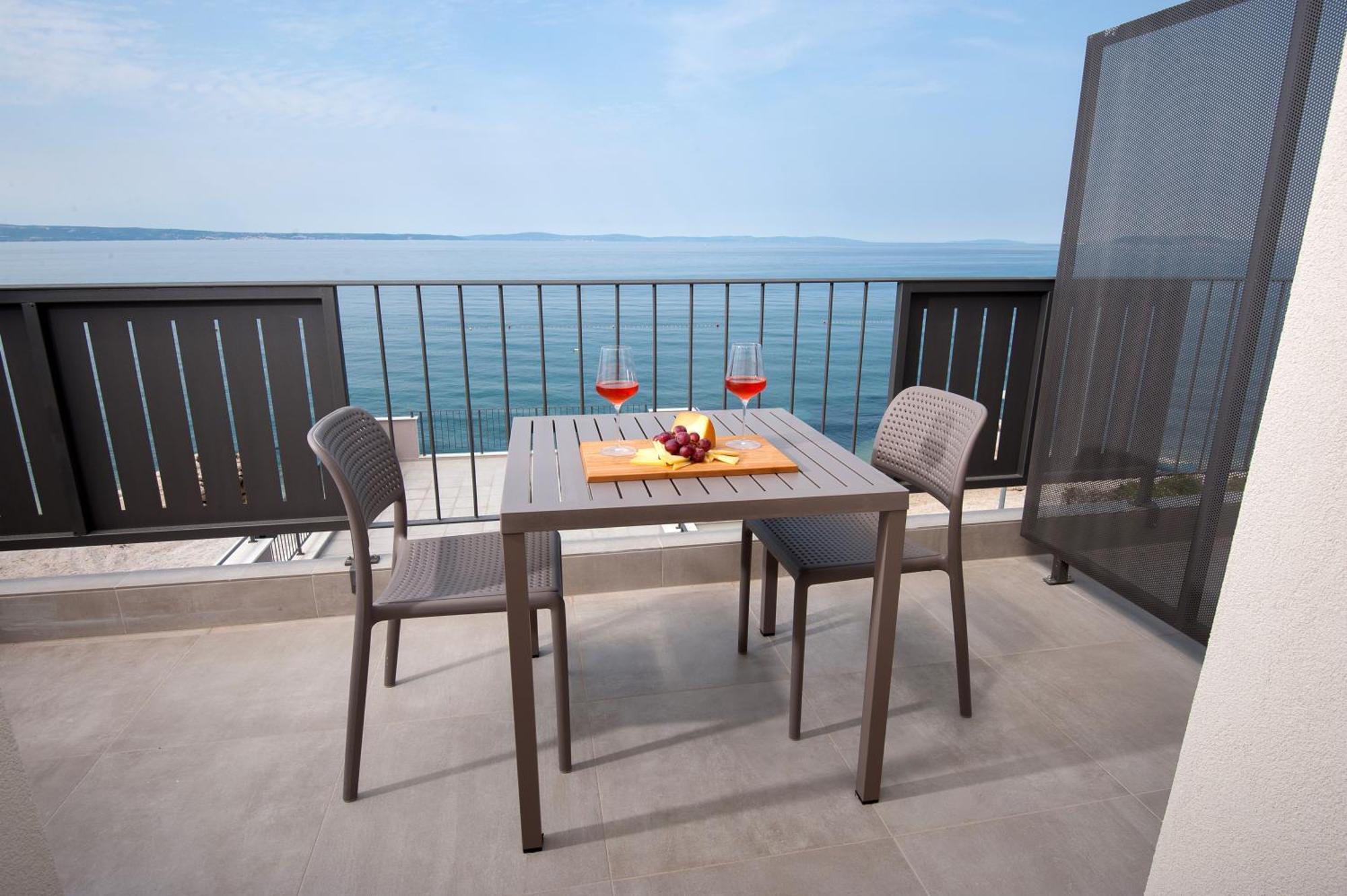Seaside Luxury Suites Podstrana Rum bild