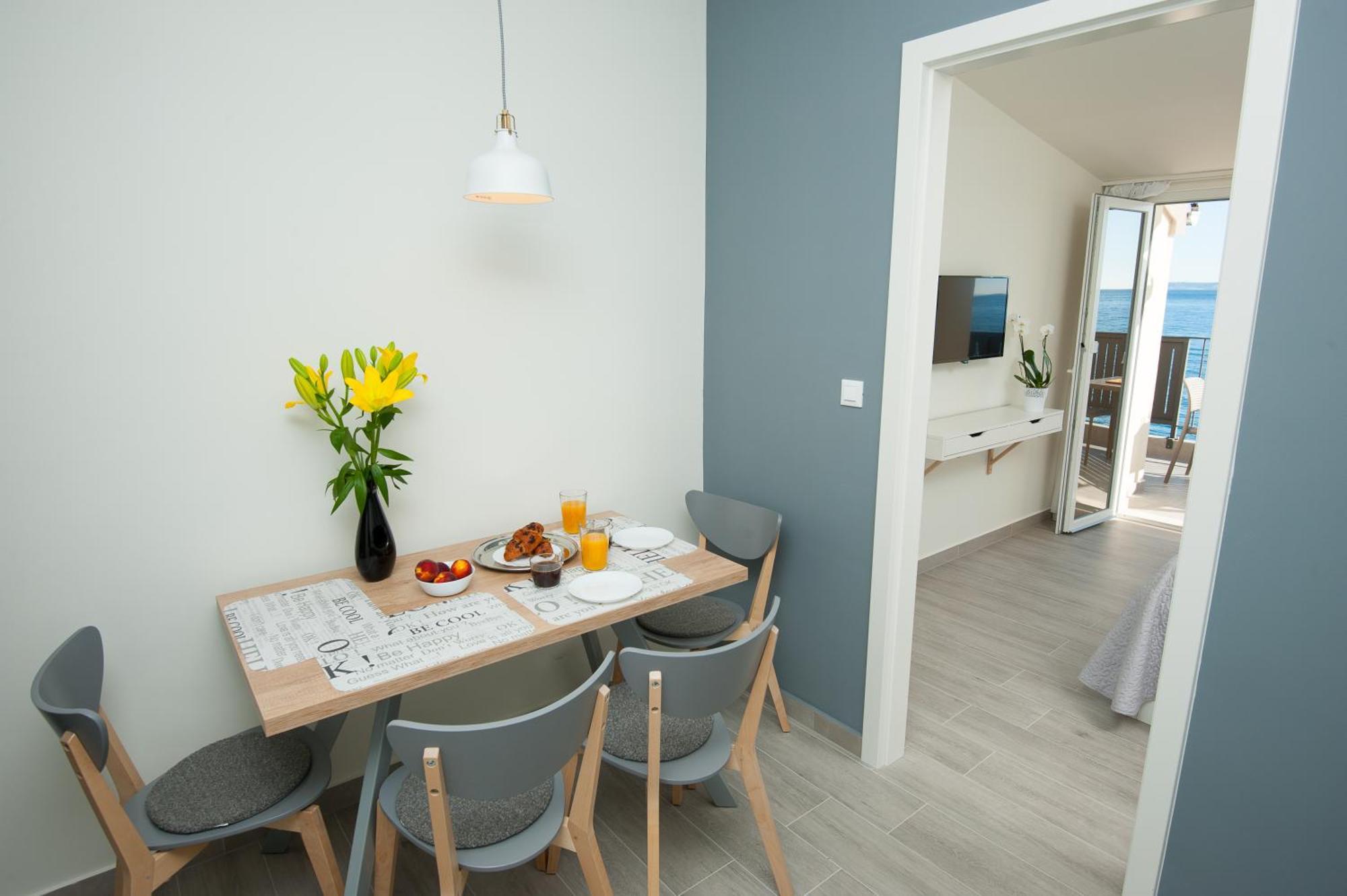 Seaside Luxury Suites Podstrana Rum bild