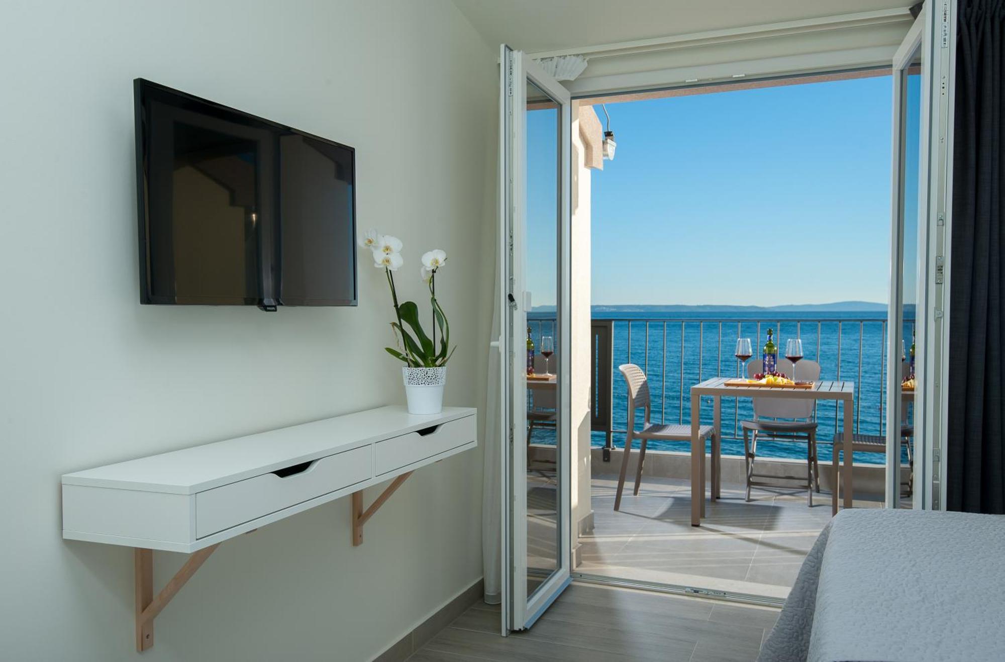 Seaside Luxury Suites Podstrana Rum bild